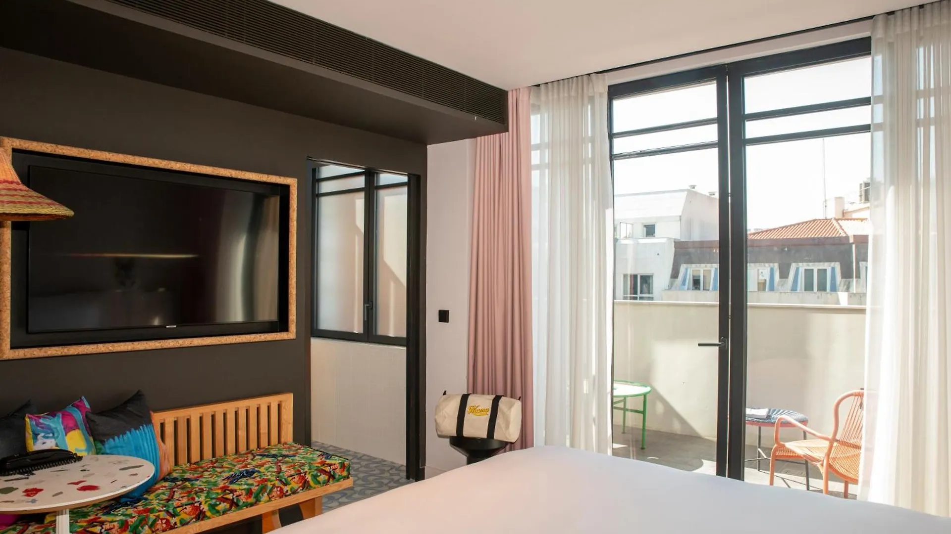 Mama Shelter Lisboa Hotel 3*, Lisbon