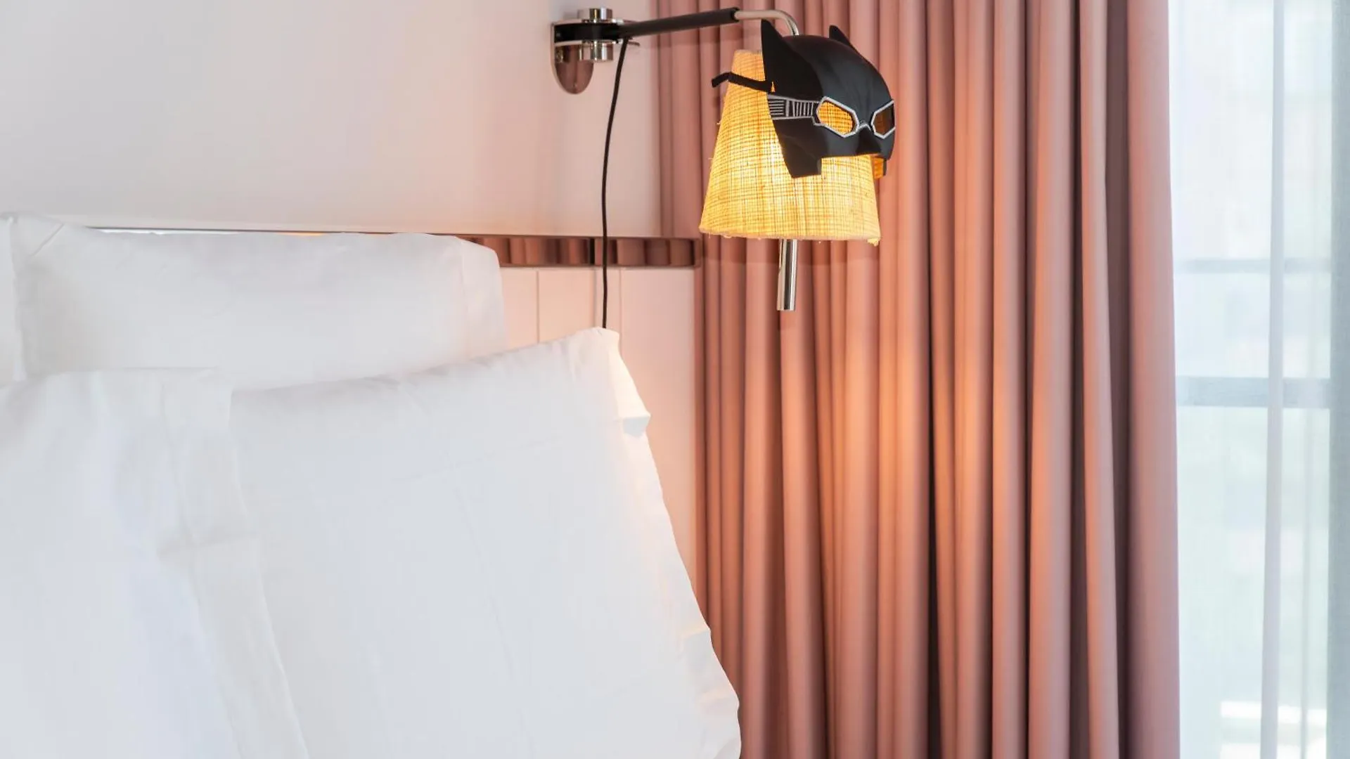 Mama Shelter Lisboa Hotell 3*,  Portugal
